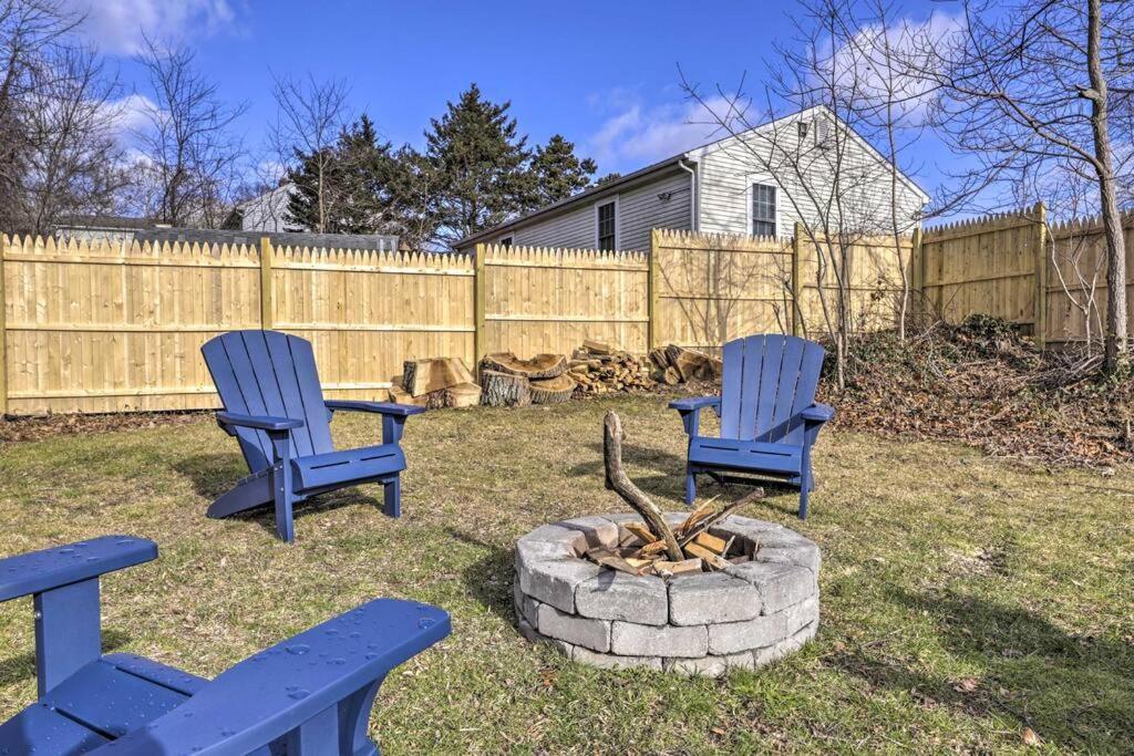 New! Updated Mystic Home W/ Sauna, Hot Tub & Deck מראה חיצוני תמונה